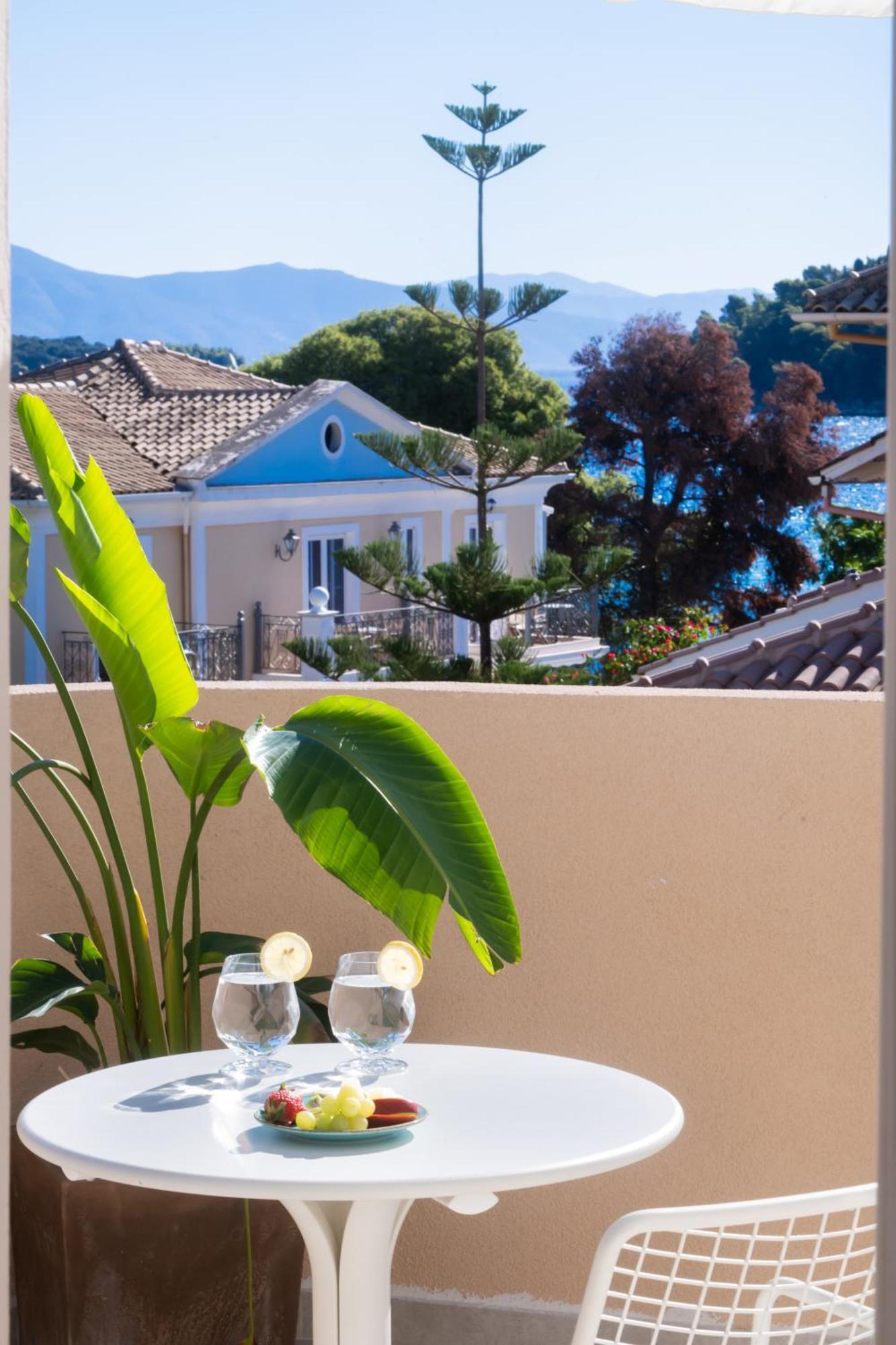 Eva Beach Hotel Lefkada Nydri  Exterior foto